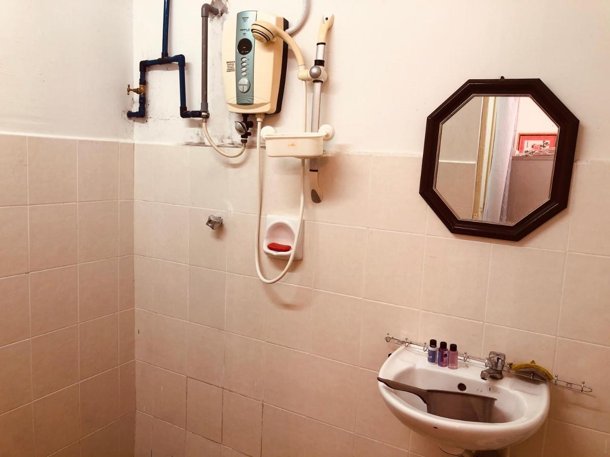 Sinar Ara Homestay Lunas Exterior foto